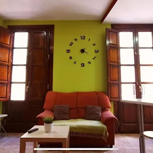 https://apt-bonito-estudio-en-el-centro-de.es-andalucia.com