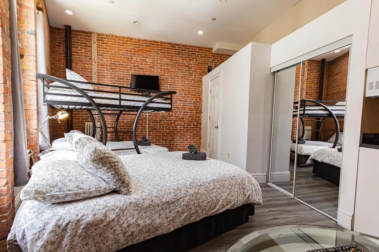 Studio Plus, Next To The Korea-Town Nueva York